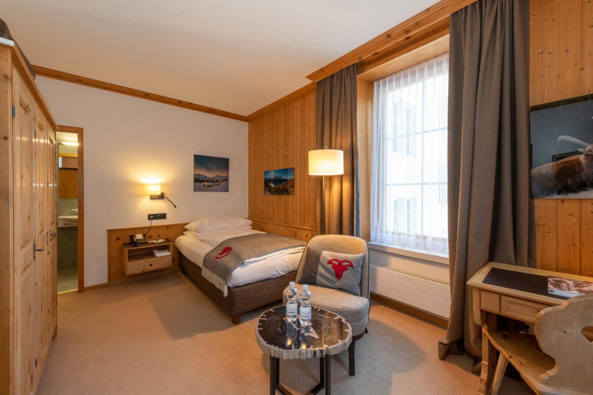 Edelweiss Swiss Quality Hotel Sils Maria Quarto foto